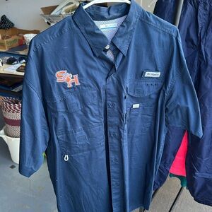 Columbia Men’s size M shirt